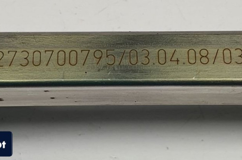 LISTWA WTRYSKOWA MERCEDES GL X164 A2730700795