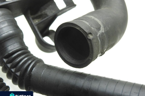 TERMOSTAT OBUDOWA WĄŻ RURA VOLVO V50 1.6 D