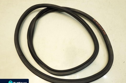 USZCZELKA DRZWI PRAWY TYŁ SAAB 9-3 II LIFT KOMBI