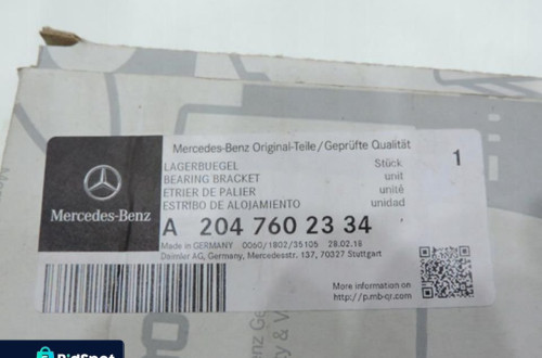 PODSTAWA KLAMKI DRZWI LEWY PRZÓD MERCEDES W204