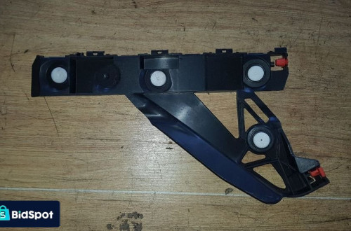 OPEL ZAFIRA C ŚLIZG MOCOWANIE ZDERZAKA PRAWY TYŁ 13300738