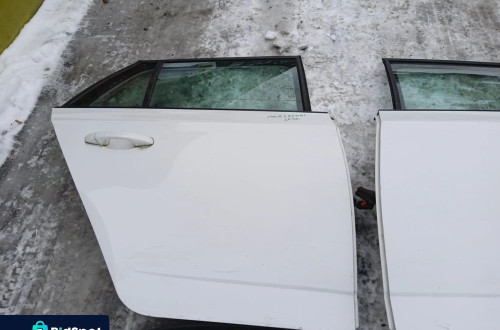 DRZWI TYLNE PRAWE SKODA FABIA III KOMBI KOD KOLORU LF9E