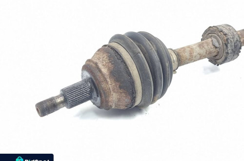 PÓŁOŚ LEWA PRZÓD VOLKSWAGEN GOLF IV