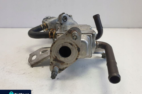 Toyota Yaris III 1.5 HYBRID CHŁODNICA SPALIN egr