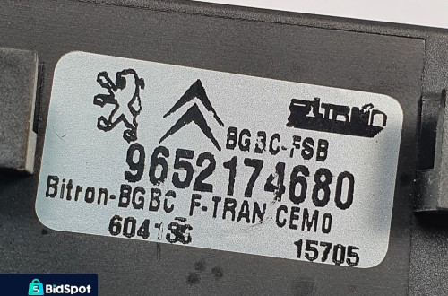 PRZEKAŹNIK PASÓW PEUGEOT 307 9652174680