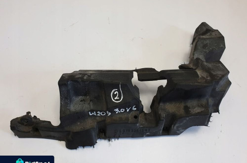 Mercedes W205 3.0 V6 PIANKA osłona A2762261585