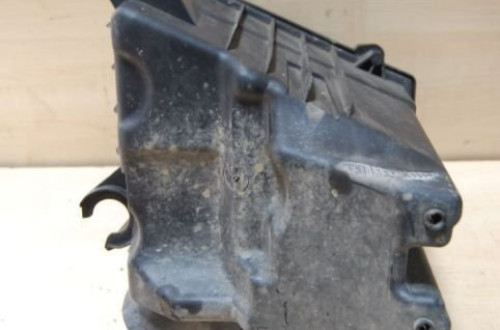 OBUDOWA FILTRA POWIETRZA 6Q0129601AR VW POLO IV 1.4 TDI SEAT IBIZA III 6Q0129601AJ