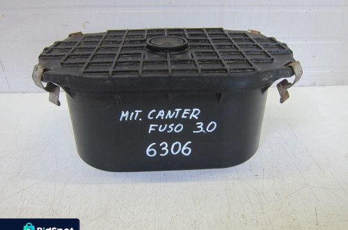 mitsubishi CANTER FUSO 7C15 3.0 DID EURO5 Dekiel-pokrywa obudowy filtra powietrza