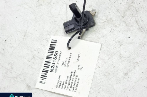 PRZEPŁYWOMIERZ TOYOTA AURIS II LIFT 22204-0V020