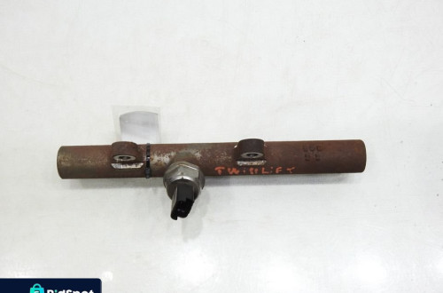 LISTWA WTRYSKOWA RENAULT TWINGO II 1.5 DCI