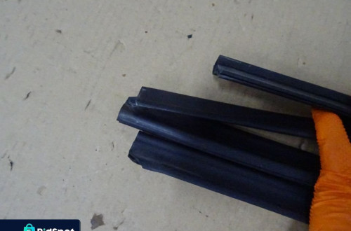 USZCZELKA GUMA KAROSERII OPEL ZAFIRA B 05-08 NR153