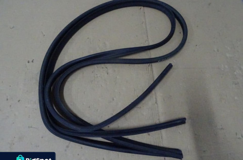 USZCZELKA GUMA KAROSERII OPEL ZAFIRA B 05-08 NR153