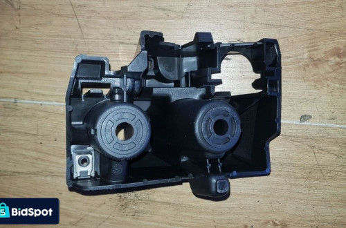CITROEN C5 III ŚLIZG MOCOWANIE ZDERZAKA LEWY TYŁ 681048480