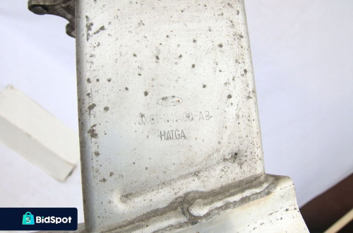 Belka wzmocnienie zderzak tyl tylna Ford Focus IV 4 mk4 2018-2023 hb