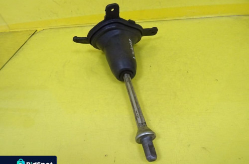 KRZYŻAK KOLUMNY KIEROWNICZEJ RENAULT SCENIC I LIFT NR83
