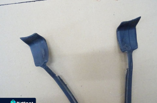 LISTWA LISTWY USZCZELKI DACHOWE MERCEDES W168 NR133