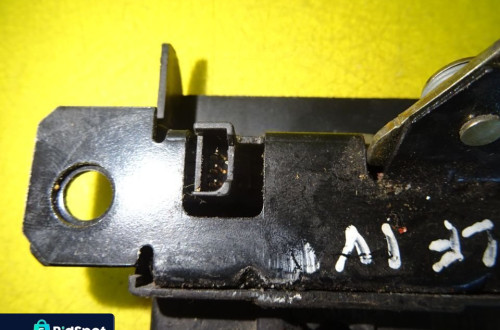 ZAMEK KLAPY BAGAŻNIA VW GOLF IV HB 1J6827505B 97-06 NR8