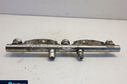 Porsche 911 GT3 3.8 PRZEWÓD PALIWA listwa