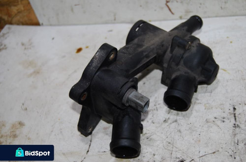 OBUDOWA TERMOSTATU 03C121111E AUDI A3 1.6 FSI