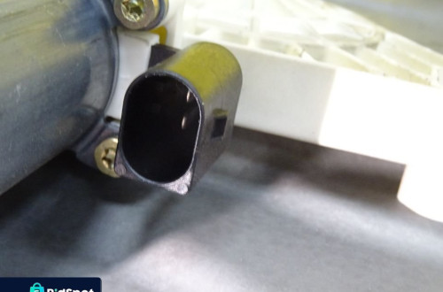 PODNOŚNIK SZYB LEWY PRZÓD MERCEDES W169 MECHANIZM ELEKTRYCZNY NR126