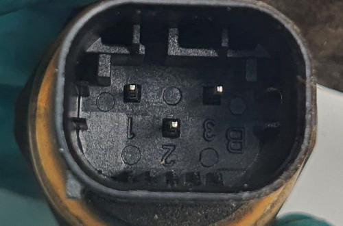 CZUJNIK CIŚNIENIA PALIWA MERCEDES GLK X204 2.2 CDI