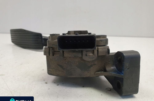 Fiat Croma II POTENCJOMETR pedał GAZU 51733558
