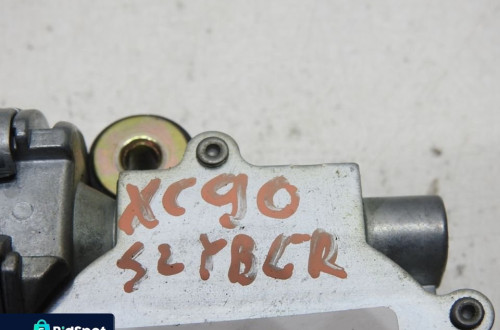 SILNICZEK SZYBERDACHU VOLVO XC90 I