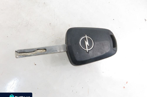 STACYJKA OPEL ZAFIRA B (A05) N0501882