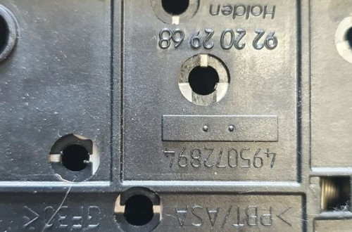 ZAMEK KLAPY TYŁ TYLNEJ BAGAŻNIKA VECTRA C SEDAN 13185566