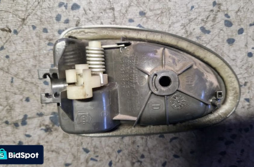 RENAULT CLIO MEGANE SCENIC 7700415975