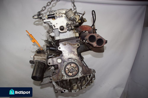 SILNIK SŁUPEK AUDI A4 B5 AVV 1.8