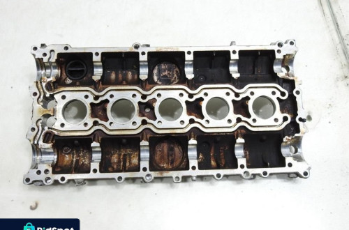 POKRYWA ZAWORÓW VOLVO V70 III 2.5 T 8642291