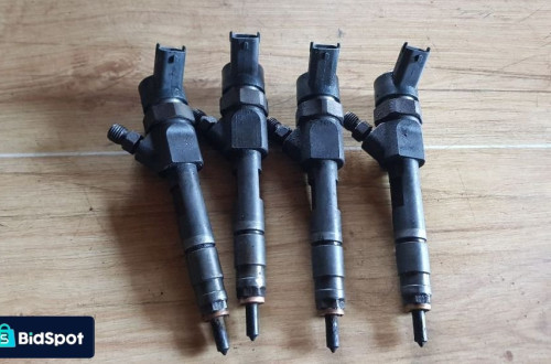 RENAULT 1.9 DCI WTRYSK WTRYSKIWACZ 8200100272 0445110110B