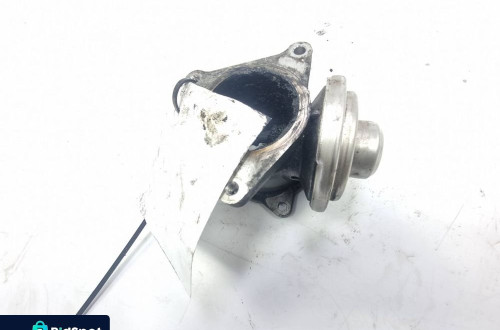 ZAWÓR EGR VOLKSWAGEN TOURAN 038131501AF