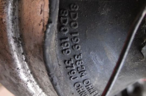 PODUSZKA AUDI A4 B5 2.5 TDI LIFT 8D0199382M