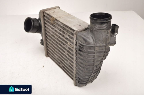 AUDI A6 C6 2.0 D CHŁODNICA INTERCOOLER 4F0145805AA
