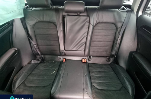 FOTELE KANAPY VOLKSWAGEN GOLF VII SKÓRA KOMBI