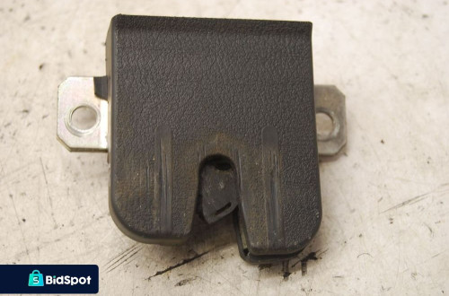 ZAMEK KLAPY BAGAŻNIKA 6Q6827505B VW POLO IV 9N