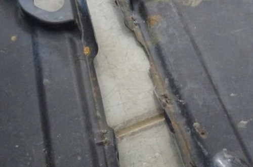 OSŁONA OBUDOWA POD SILNIK LEWA MERCEDES W203 SEDAN NR134