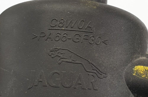 OBUDOWA TERMOSTATU JAGUAR XF X250 9X23-8A586-AD