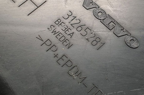 ŚLIZG ZDERZAKA LEWY TYŁ VOLVO V60 31265281