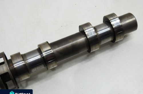 WAŁEK ROZRZĄDU WYDECHOWY MERCEDES W212 2.2 CDI