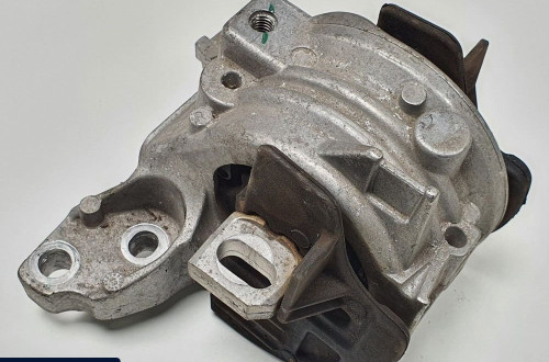 ŁAPA PODUSZKA SILNIKA CITROEN C5 III X7 3.0 HDI