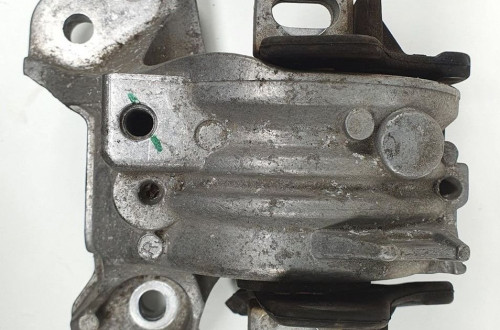 ŁAPA PODUSZKA SILNIKA CITROEN C5 III X7 3.0 HDI