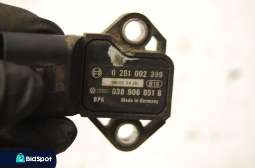 CZUJNIK CIŚNIENIA 038906051B VW GOLF V 1.9 TDI SEAT SKODA AUDI