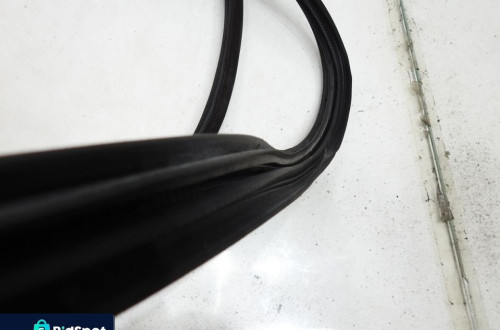 USZCZELKA DRZWI LEWY PRZÓD VOLVO XC90 I