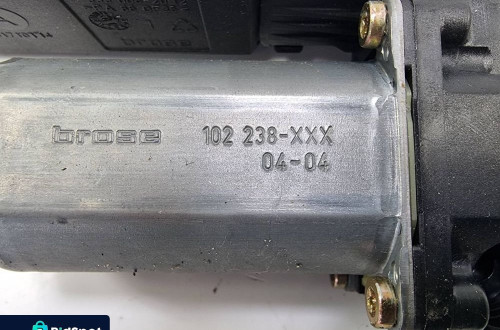 PODNOŚNIK SZYBY PP PEUGEOT 307 SW 9634457480