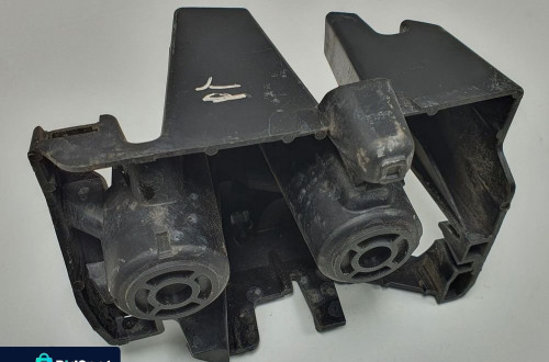 ŚLIZG ZDERZAKA PRAWY TYŁ CITROEN C5 X7 9681048380