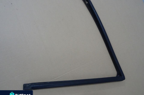 USZCZELKA LISTWA DRZWI LEWY PRZÓD RENAULT SCENIC I LIFT NR143