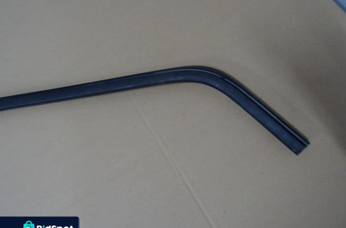 USZCZELKA LISTWA DRZWI LEWY PRZÓD RENAULT SCENIC I LIFT NR143